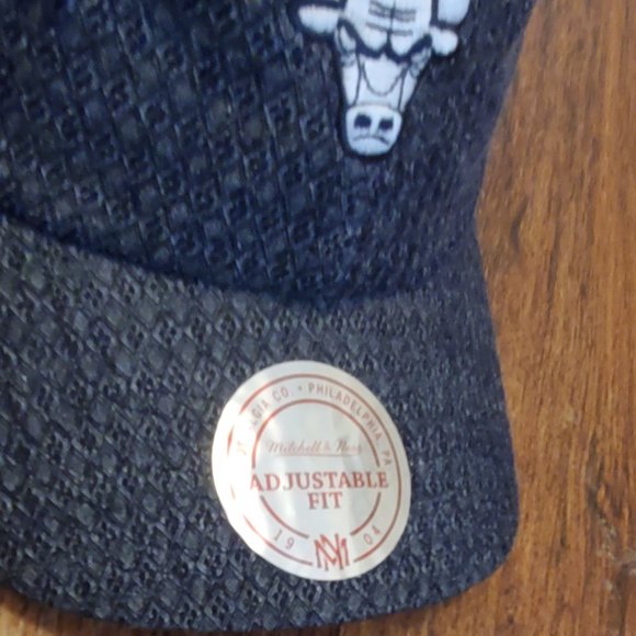 Mitchell & Ness Chicago Bulls Reverse Denim Slouch Strapback Dad Hat -NWT - Picture 8 of 9